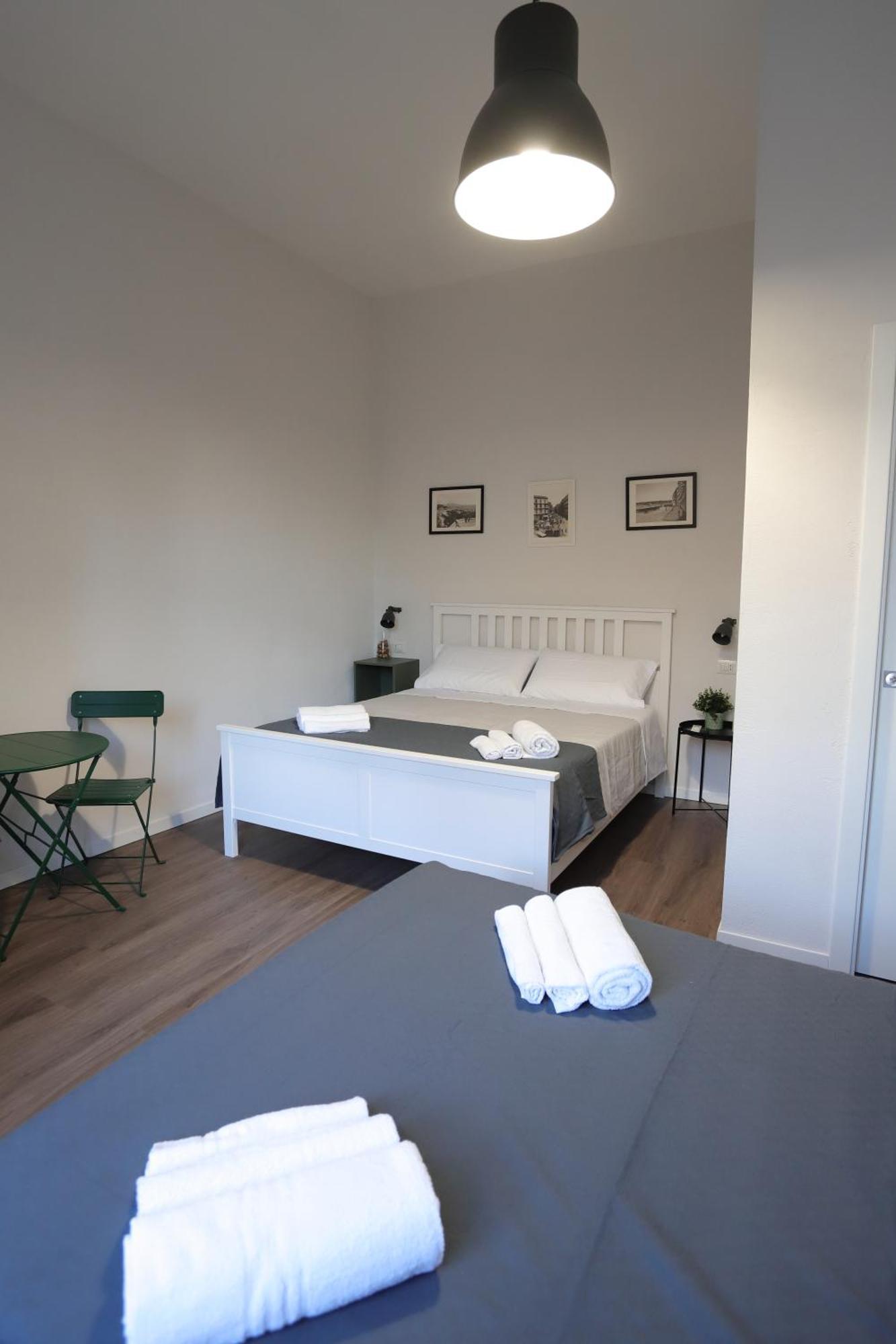 Tammurriata Nera Bedroom نابولي المظهر الخارجي الصورة