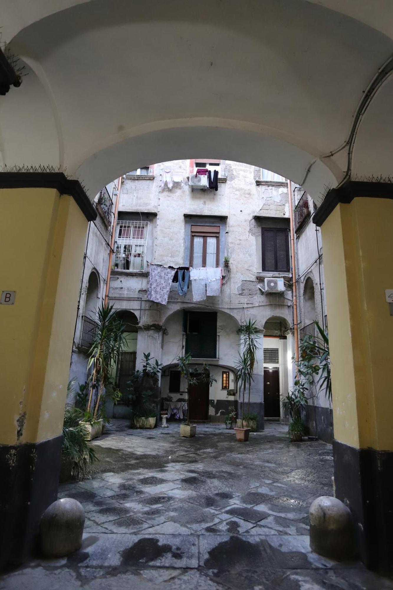Tammurriata Nera Bedroom نابولي المظهر الخارجي الصورة