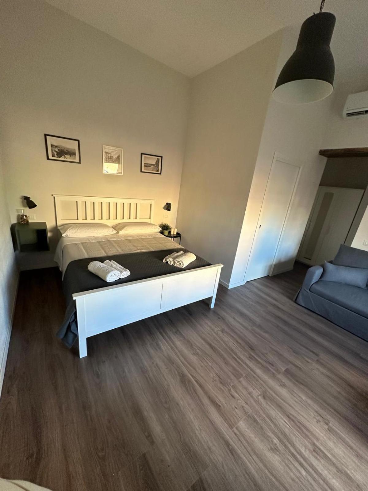 Tammurriata Nera Bedroom نابولي المظهر الخارجي الصورة